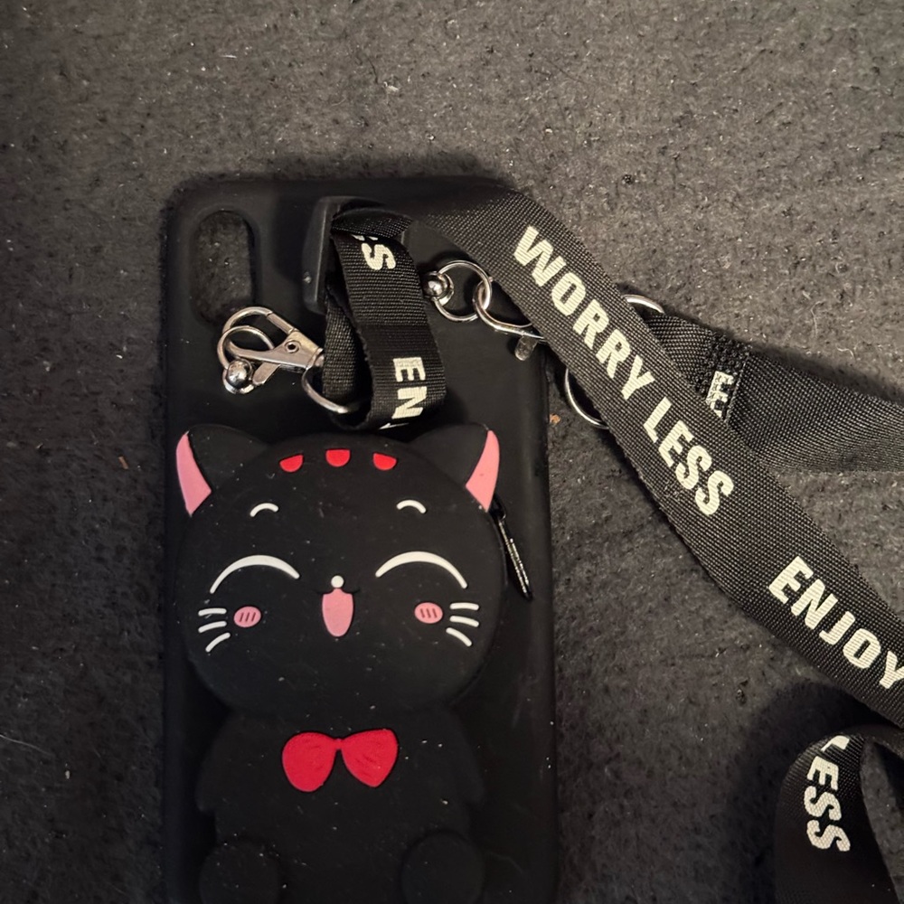 iPhone Xs plus kitty
